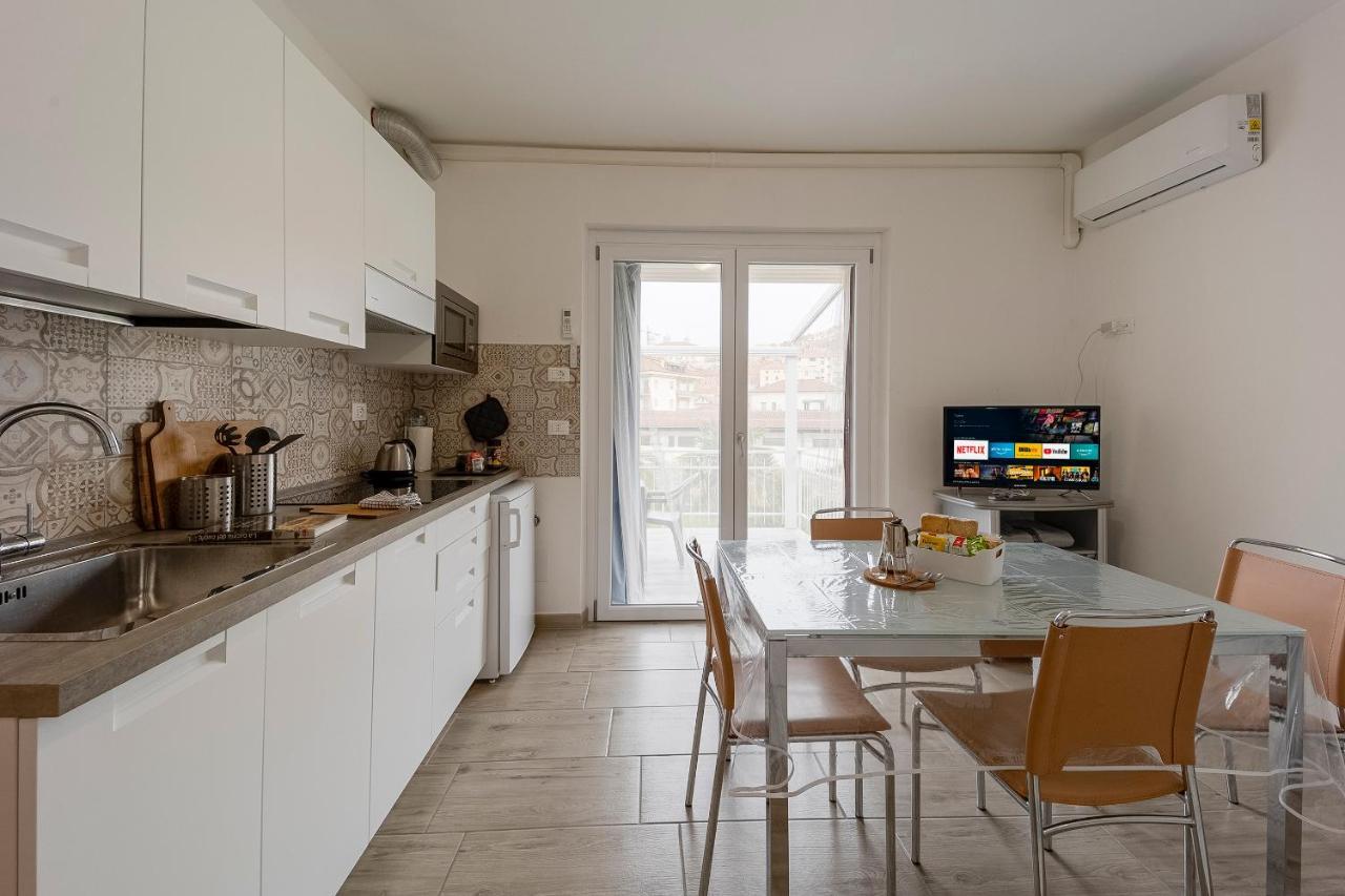Il Gattino Di Porto - Apt 5 - Bilocale Terrazzo Piscina Imperia Exteriör bild