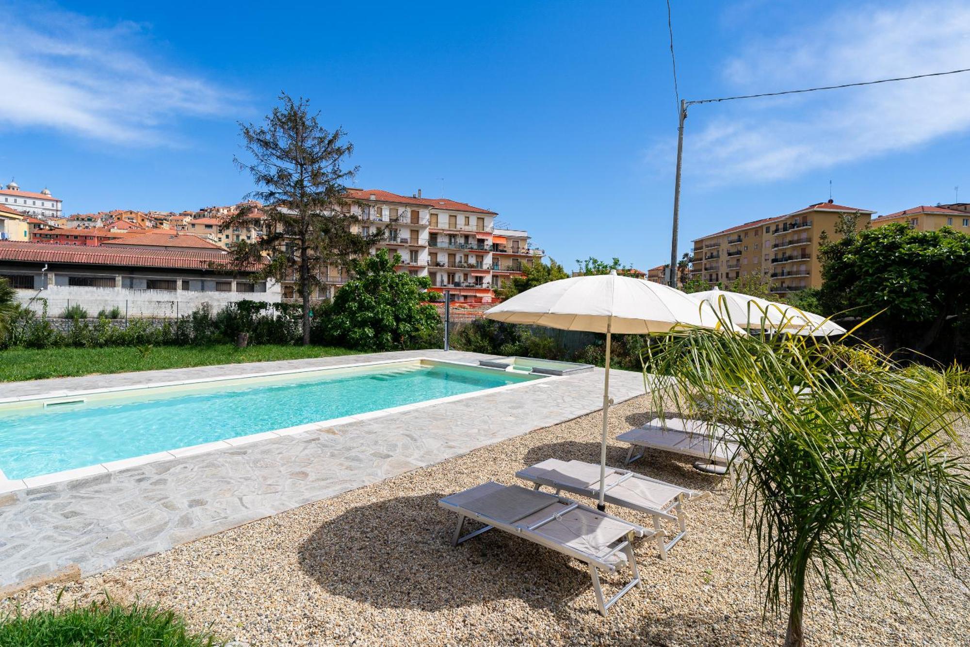 Il Gattino Di Porto - Apt 5 - Bilocale Terrazzo Piscina Imperia Exteriör bild